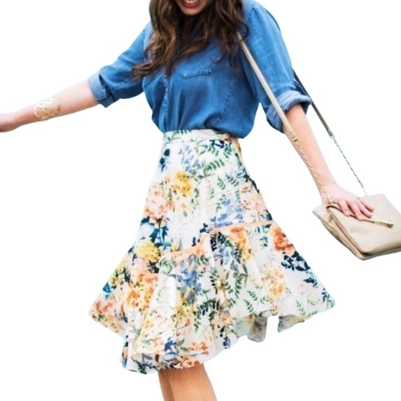 Ranna Gill Floral Blooms Jardin Asymmetrical Skirt, Size 4 - Picture 3 of 13